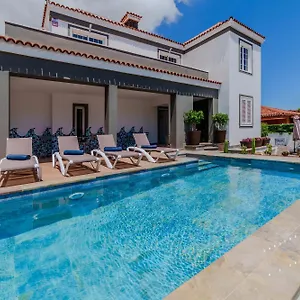 De Marcos De Lujo Con Piscina Privada Villa